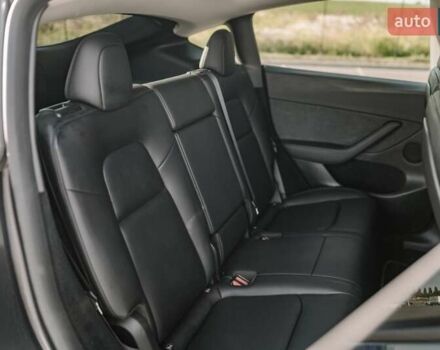 Серый Тесла Model Y, объемом двигателя 0 л и пробегом 25 тыс. км за 31300 $, фото 54 на Automoto.ua