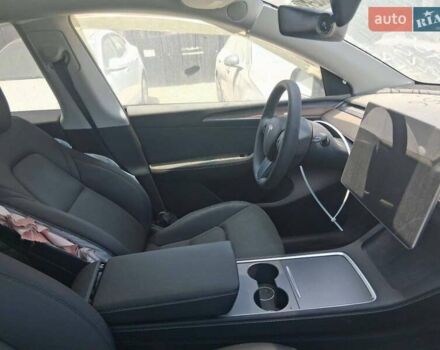Сірий Тесла Model Y, об'ємом двигуна 0 л та пробігом 13 тис. км за 25500 $, фото 1 на Automoto.ua