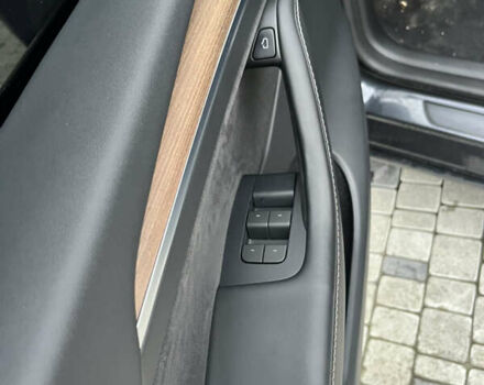 Серый Тесла Model Y, объемом двигателя 0 л и пробегом 33 тыс. км за 25000 $, фото 18 на Automoto.ua