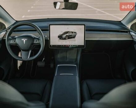 Серый Тесла Model Y, объемом двигателя 0 л и пробегом 25 тыс. км за 31300 $, фото 51 на Automoto.ua