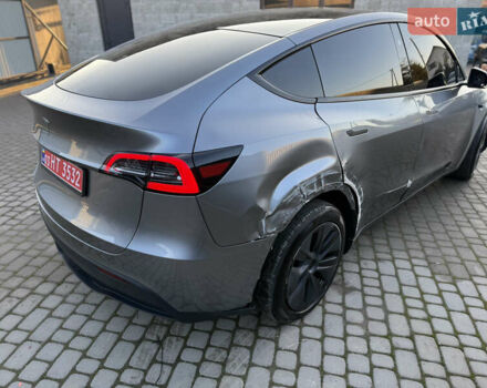 Серый Тесла Model Y, объемом двигателя 0 л и пробегом 9 тыс. км за 19800 $, фото 3 на Automoto.ua