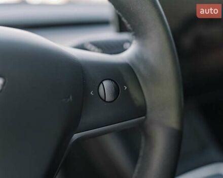 Сірий Тесла Model Y, об'ємом двигуна 0 л та пробігом 12 тис. км за 32500 $, фото 51 на Automoto.ua