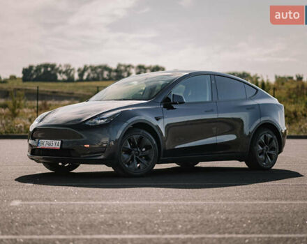 Серый Тесла Model Y, объемом двигателя 0 л и пробегом 25 тыс. км за 31300 $, фото 3 на Automoto.ua