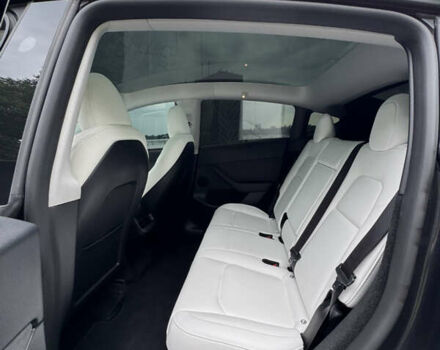 Серый Тесла Model Y, объемом двигателя 0 л и пробегом 7 тыс. км за 33999 $, фото 7 на Automoto.ua