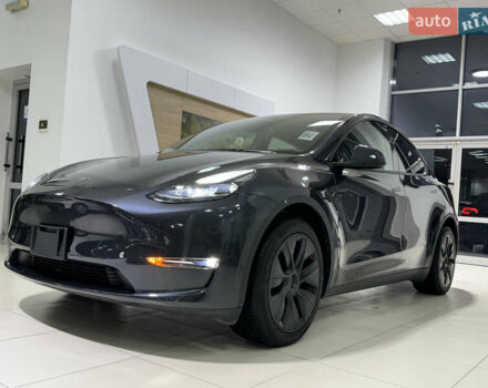 Серый Тесла Model Y, объемом двигателя 0 л и пробегом 1 тыс. км за 37500 $, фото 10 на Automoto.ua
