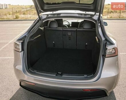 Сірий Тесла Model Y, об'ємом двигуна 0 л та пробігом 12 тис. км за 32500 $, фото 86 на Automoto.ua