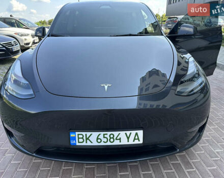 Тесла Model Y 2024 в Ровно на Automoto.ua Серый Тесла Model Y, объемом двигателя 0 л и пробегом 6 тыс. км за 35999 $, фото 54 на Automoto.ua