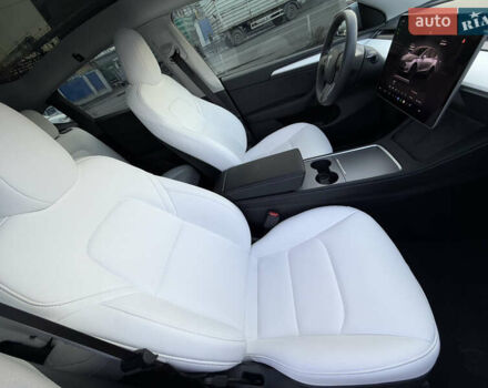 Сірий Тесла Model Y, об'ємом двигуна 0 л та пробігом 6 тис. км за 33000 $, фото 17 на Automoto.ua