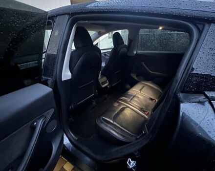 Серый Тесла Model Y, объемом двигателя 0 л и пробегом 14 тыс. км за 28200 $, фото 9 на Automoto.ua