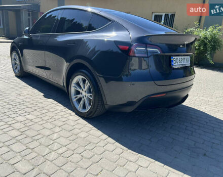 Серый Тесла Model Y, объемом двигателя 0 л и пробегом 12 тыс. км за 30000 $, фото 8 на Automoto.ua