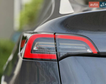 Сірий Тесла Model Y, об'ємом двигуна 0 л та пробігом 13 тис. км за 29999 $, фото 25 на Automoto.ua