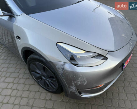 Серый Тесла Model Y, объемом двигателя 0 л и пробегом 9 тыс. км за 19800 $, фото 4 на Automoto.ua