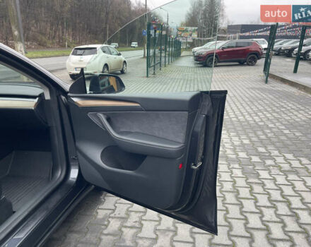 Сірий Тесла Model Y, об'ємом двигуна 0 л та пробігом 16 тис. км за 26000 $, фото 18 на Automoto.ua
