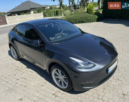Серый Тесла Model Y, объемом двигателя 0 л и пробегом 12 тыс. км за 30000 $, фото 14 на Automoto.ua