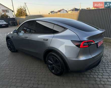 Серый Тесла Model Y, объемом двигателя 0 л и пробегом 9 тыс. км за 19800 $, фото 14 на Automoto.ua