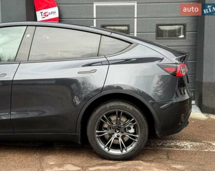 Серый Тесла Model Y, объемом двигателя 0 л и пробегом 24 тыс. км за 33500 $, фото 6 на Automoto.ua