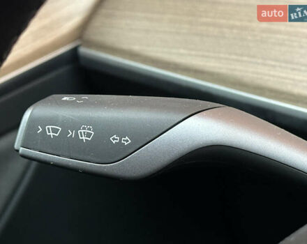 Серый Тесла Model Y, объемом двигателя 0 л и пробегом 2 тыс. км за 35490 $, фото 52 на Automoto.ua