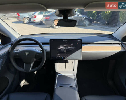Серый Тесла Model Y, объемом двигателя 0 л и пробегом 12 тыс. км за 29500 $, фото 50 на Automoto.ua