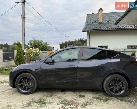 Серый Тесла Model Y, объемом двигателя 0 л и пробегом 11 тыс. км за 28800 $, фото 2 на Automoto.ua