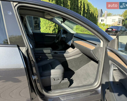 Серый Тесла Model Y, объемом двигателя 0 л и пробегом 12 тыс. км за 29500 $, фото 63 на Automoto.ua