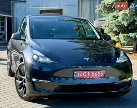Серый Тесла Model Y, объемом двигателя 0 л и пробегом 12 тыс. км за 29500 $, фото 1 на Automoto.ua