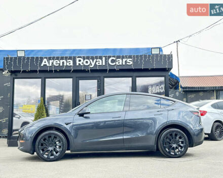 Серый Тесла Model Y, объемом двигателя 0 л и пробегом 1 тыс. км за 39900 $, фото 4 на Automoto.ua