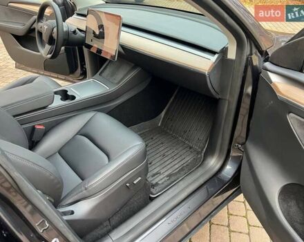 Серый Тесла Model Y, объемом двигателя 0 л и пробегом 4 тыс. км за 29900 $, фото 13 на Automoto.ua