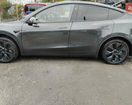Тесла Model Y 2024 в Тернополе на Automoto.ua Серый Тесла Model Y, объемом двигателя 0 л и пробегом 8 тыс. км за 27000 $, фото 1 на Automoto.ua