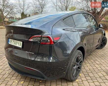 Серый Тесла Model Y, объемом двигателя 0 л и пробегом 4 тыс. км за 29900 $, фото 4 на Automoto.ua