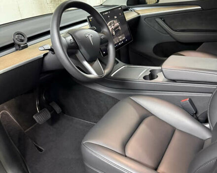 Серый Тесла Model Y, объемом двигателя 0 л и пробегом 21 тыс. км за 28900 $, фото 28 на Automoto.ua