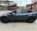 Серый Тесла Model Y, объемом двигателя 0 л и пробегом 5 тыс. км за 29490 $, фото 3 на Automoto.ua