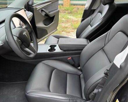 Серый Тесла Model Y, объемом двигателя 0 л и пробегом 11 тыс. км за 28800 $, фото 18 на Automoto.ua