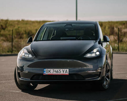 Серый Тесла Model Y, объемом двигателя 0 л и пробегом 25 тыс. км за 31300 $, фото 6 на Automoto.ua