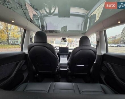 Серый Тесла Model Y, объемом двигателя 0 л и пробегом 39 тыс. км за 31700 $, фото 11 на Automoto.ua