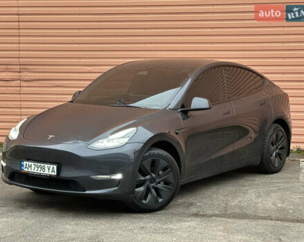 Серый Тесла Model Y, объемом двигателя 0 л и пробегом 2 тыс. км за 35490 $, фото 62 на Automoto.ua