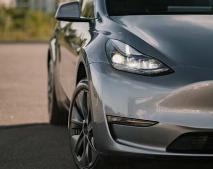Серый Тесла Model Y, объемом двигателя 0 л и пробегом 6 тыс. км за 33500 $, фото 38 на Automoto.ua