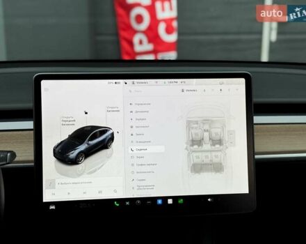 Серый Тесла Model Y, объемом двигателя 0 л и пробегом 24 тыс. км за 33500 $, фото 18 на Automoto.ua