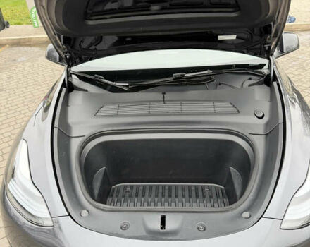 Сірий Тесла Model Y, об'ємом двигуна 0 л та пробігом 20 тис. км за 26500 $, фото 6 на Automoto.ua