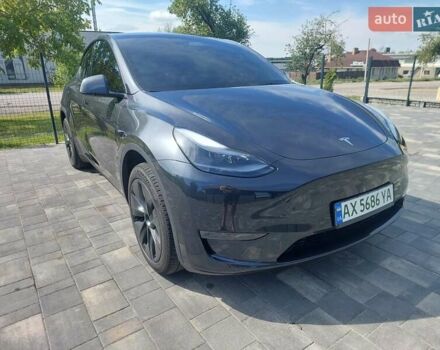 Серый Тесла Model Y, объемом двигателя 0 л и пробегом 1 тыс. км за 29900 $, фото 2 на Automoto.ua