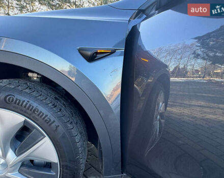 Серый Тесла Model Y, объемом двигателя 0 л и пробегом 9 тыс. км за 29500 $, фото 45 на Automoto.ua