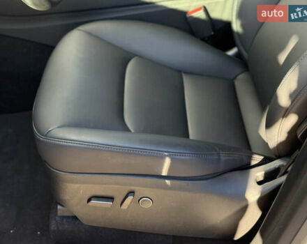 Сірий Тесла Model Y, об'ємом двигуна 0 л та пробігом 5 тис. км за 29500 $, фото 10 на Automoto.ua