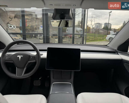 Сірий Тесла Model Y, об'ємом двигуна 0 л та пробігом 25 тис. км за 26999 $, фото 11 на Automoto.ua
