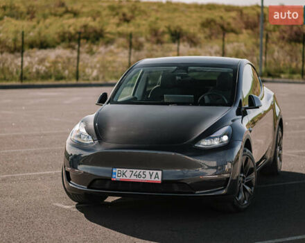 Серый Тесла Model Y, объемом двигателя 0 л и пробегом 25 тыс. км за 31300 $, фото 5 на Automoto.ua