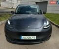 Серый Тесла Model Y, объемом двигателя 0 л и пробегом 24 тыс. км за 32000 $, фото 1 на Automoto.ua