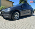Серый Тесла Model Y, объемом двигателя 0 л и пробегом 12 тыс. км за 30000 $, фото 7 на Automoto.ua