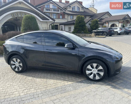 Серый Тесла Model Y, объемом двигателя 0 л и пробегом 22 тыс. км за 34700 $, фото 40 на Automoto.ua