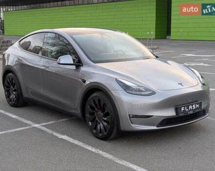Серый Тесла Model Y, объемом двигателя 0 л и пробегом 6 тыс. км за 42900 $, фото 5 на Automoto.ua