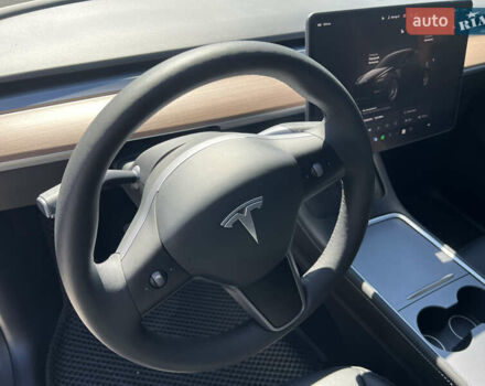 Серый Тесла Model Y, объемом двигателя 0 л и пробегом 12 тыс. км за 30000 $, фото 41 на Automoto.ua