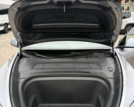Серый Тесла Model Y, объемом двигателя 0 л и пробегом 17 тыс. км за 34300 $, фото 17 на Automoto.ua