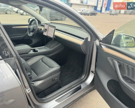 Тесла Model Y 2024 в Ковель на Automoto.ua Серый Тесла Model Y, объемом двигателя 0 л и пробегом 40 тыс. км за 37550 $, фото 11 на Automoto.ua